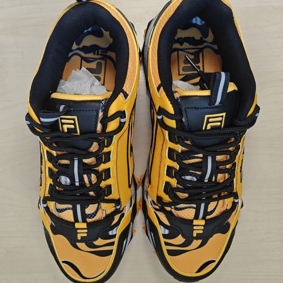 FILA Oakmont Trail Sneakers – Brand New with Tags - Picture 6 of 17